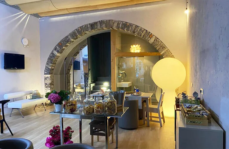 Gli interni del Ristobar Pic Nic di Orta San Giulio